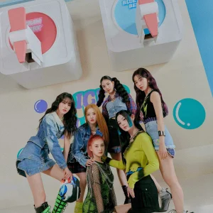 stayc_staydom_teaser_group_4.jpg