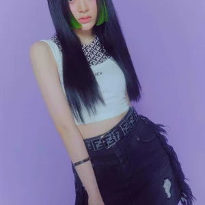 stayc_staydom_teaser_Seeun_4.jpg