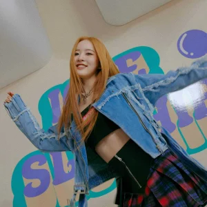 stayc_staydom_teaser_Sieun_2.jpg
