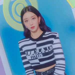 stayc_staydom_teaser_Sumin_3.jpg
