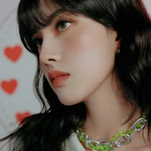 stayc_staydom_teaser_Yoon_2.jpg