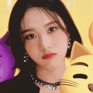 J StayC.gif