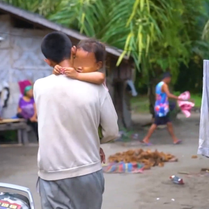 Bata, nakaubos ng halos 300 tub ng menthol rub?! | Kapuso Mo, Jessica Soho
