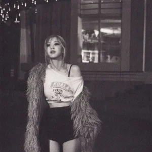 ROSE-1st-Single-Album-R-SCANS-documents-12.jpg