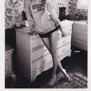 ROSE-1st-Single-Album-R-SCANS-documents-16.jpg