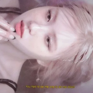 ROSE-1st-Single-Album-R-SCANS-documents-2.jpg