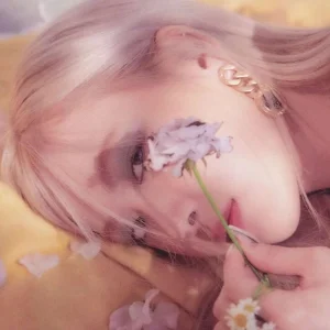 ROSE-1st-Single-Album-R-SCANS-documents-24.jpg