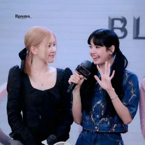 220925-BLACKPINK-Lisa-Rose-Fansign-Event-documents-2(1).jpeg