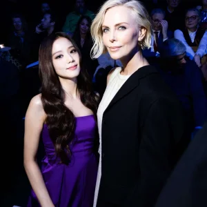 230228-JISOO-DIOR-Women-s-F-W-2023-24-Fashion-Show-at-Paris-Fashion-Week-documents-14.jpeg