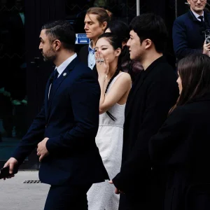 230307-JENNIE-CHANEL-Women-s-F-W-2023-24-Fashion-Show-at-Paris-Fashion-Week-documents-1(1).jpeg