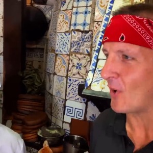 Philippines vs Spain!! Who is the LECHON Master?!?!