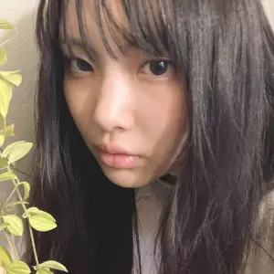 250217-NJZ-Instagram-Update-with-HYEIN-documents-1.webp
