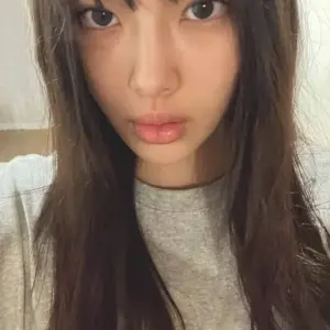 250217-NJZ-Instagram-Update-with-HYEIN-documents-9.webp