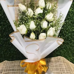 -12_White_Roses_Bouquet-.webp