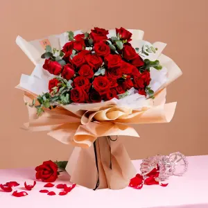 bloomthis-bouquet-ashley-red-rose-bouquet-1080x1080-01-creative - Copy.webp
