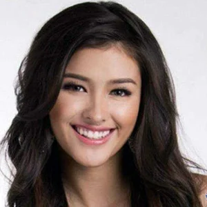 Liza Soberano