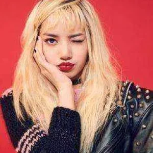Blackpink-Lisa-wallpaper.jpg