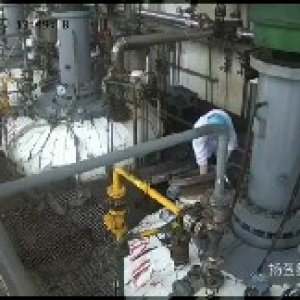Liveleak.com - Chinese man blown away.