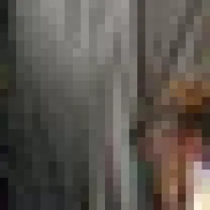 b.png