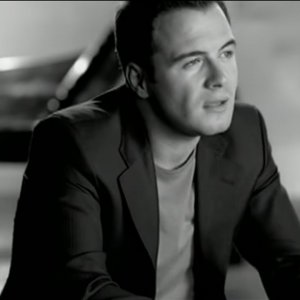 Westlife - You Raise Me Up - YouTube