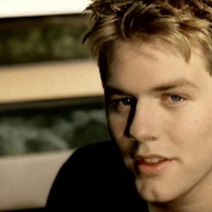 Westlife - Queen Of My Heart - YouTube